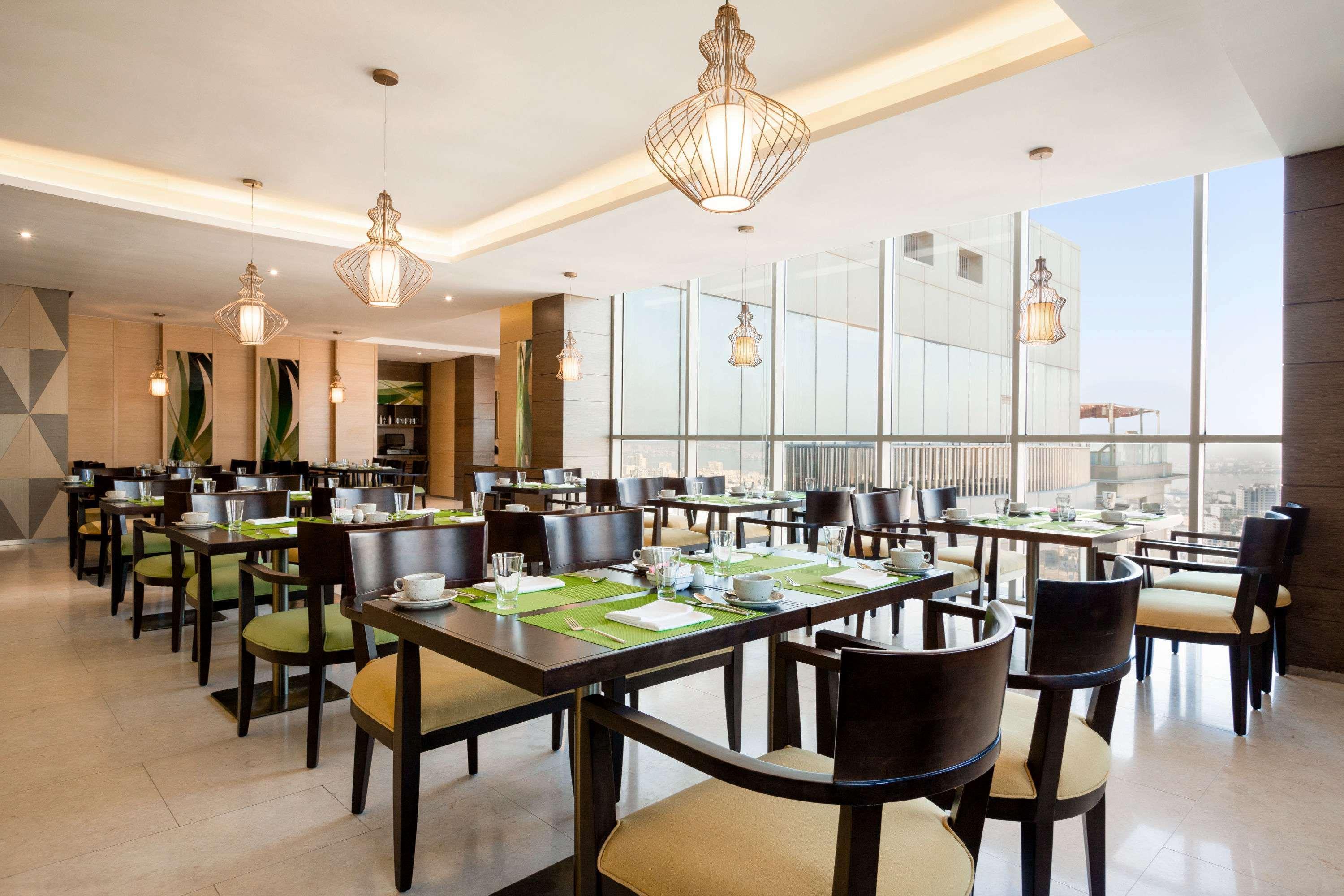 Wyndham Garden Manama Hotel Ngoại thất bức ảnh